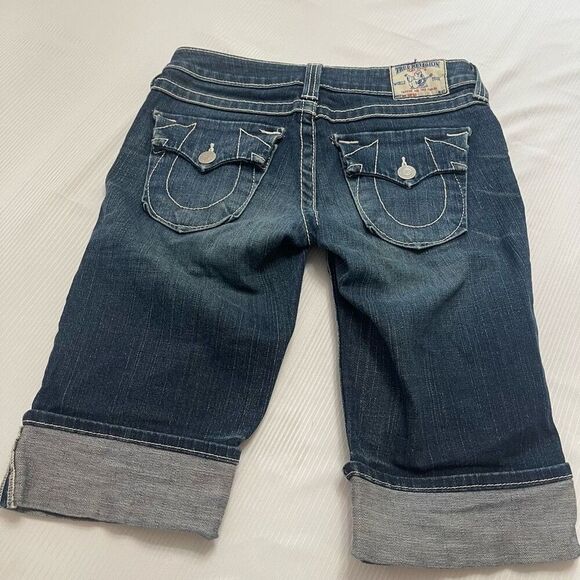 TRUE RELIGION SOPHIE SHORTS BERMUDA CUFF DENIM BLUE JEANS 26 POCKETS EUC - Picture 8 of 8